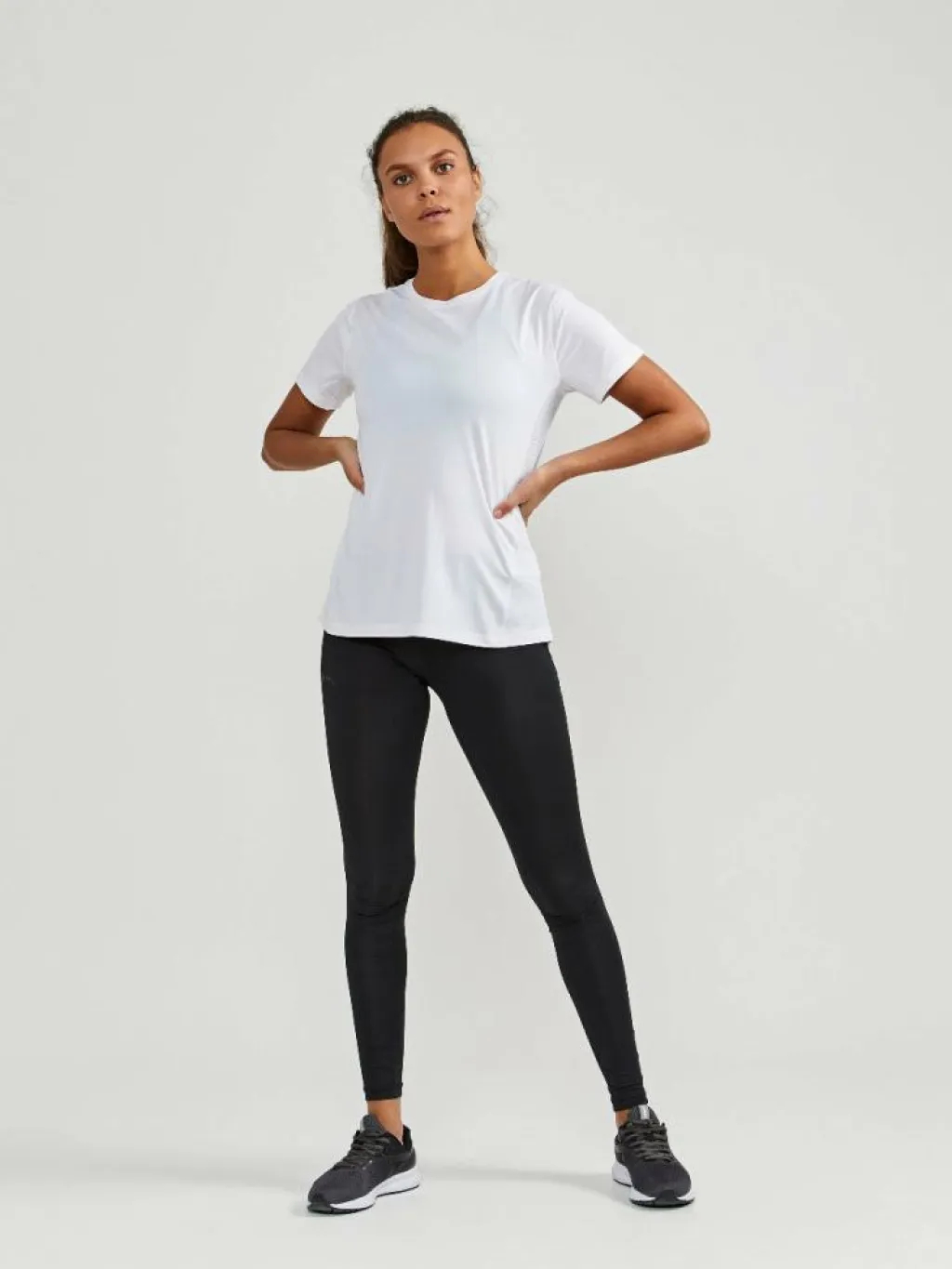 Adv Essence Ss Tee W White*Craft Clearance