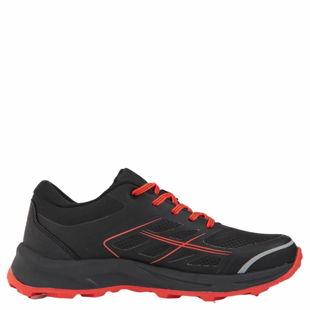 Ahma Low Spike Black/ Red*Halti Clearance