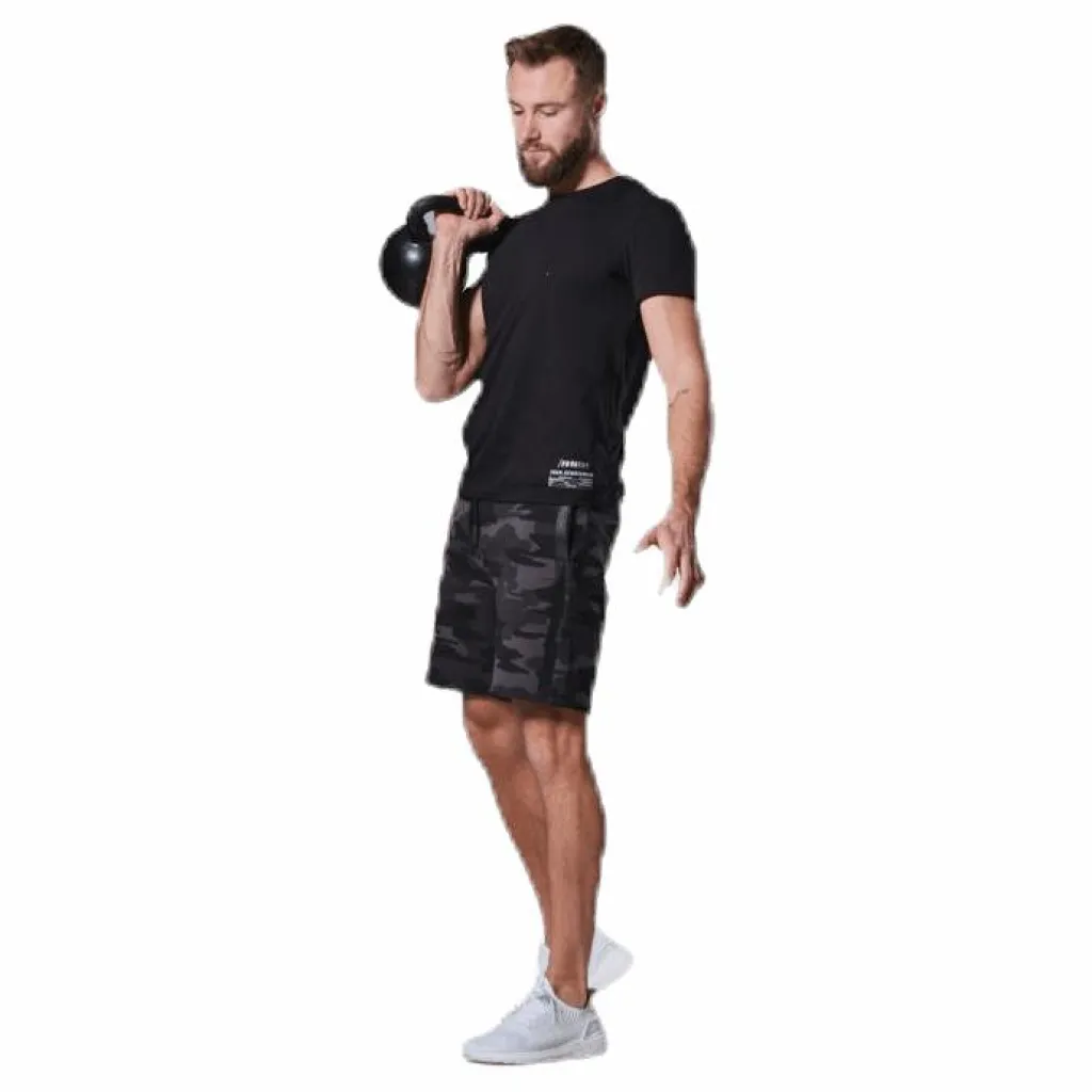 Capture Tech Shorts Patterned*FRONTIER Online