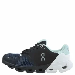 On Cloudflyer Womens Black/white Outlet