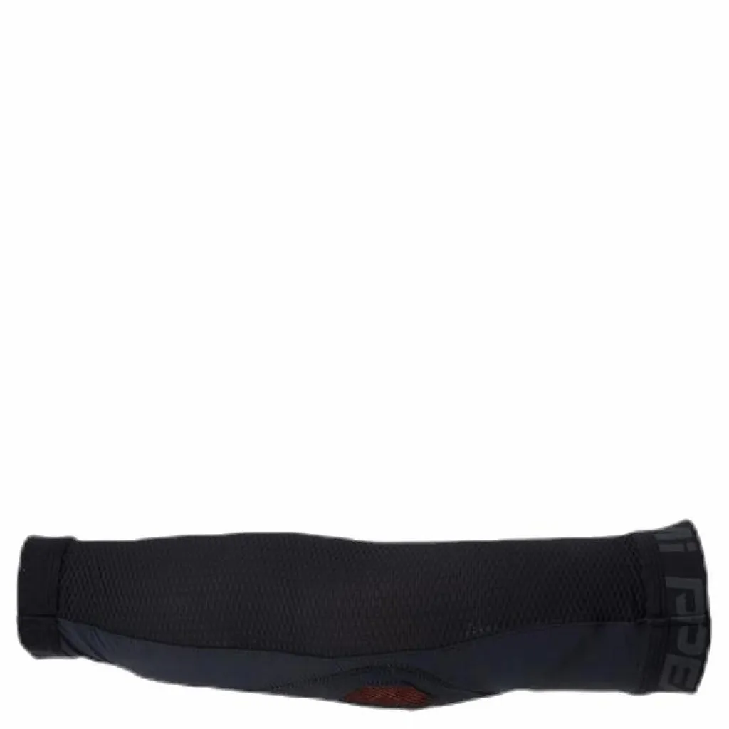 Elevate Elbow Guard Black*Pearl Izumi Sale