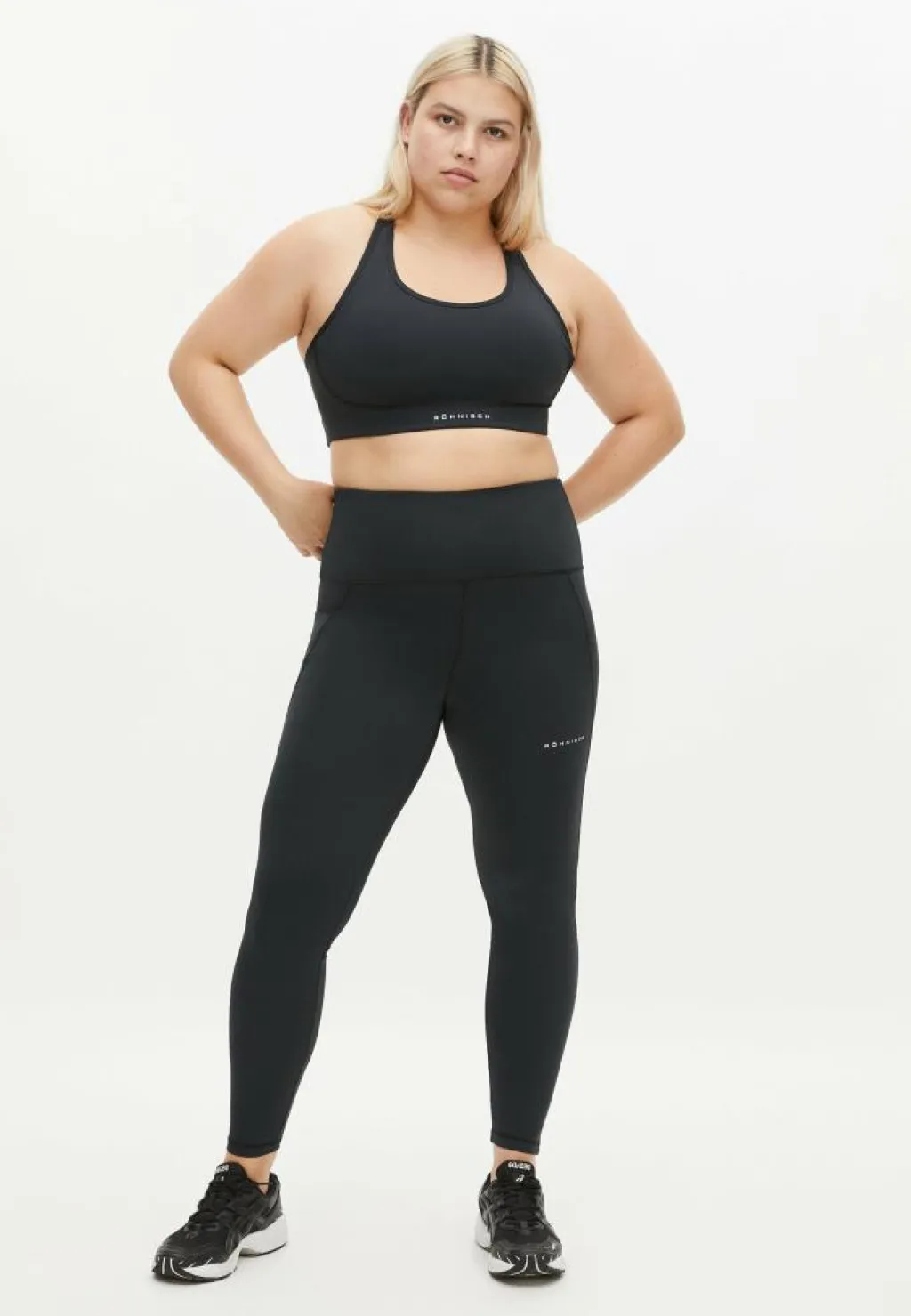 Röhnisch Flattering Curved High Waist T Black Svart Sale