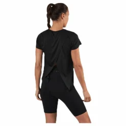 Flowing Running Tee Black*BLACC Sale
