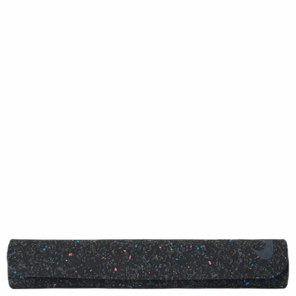 Foundation Yoga Mat 4mm Black*Nike EQ