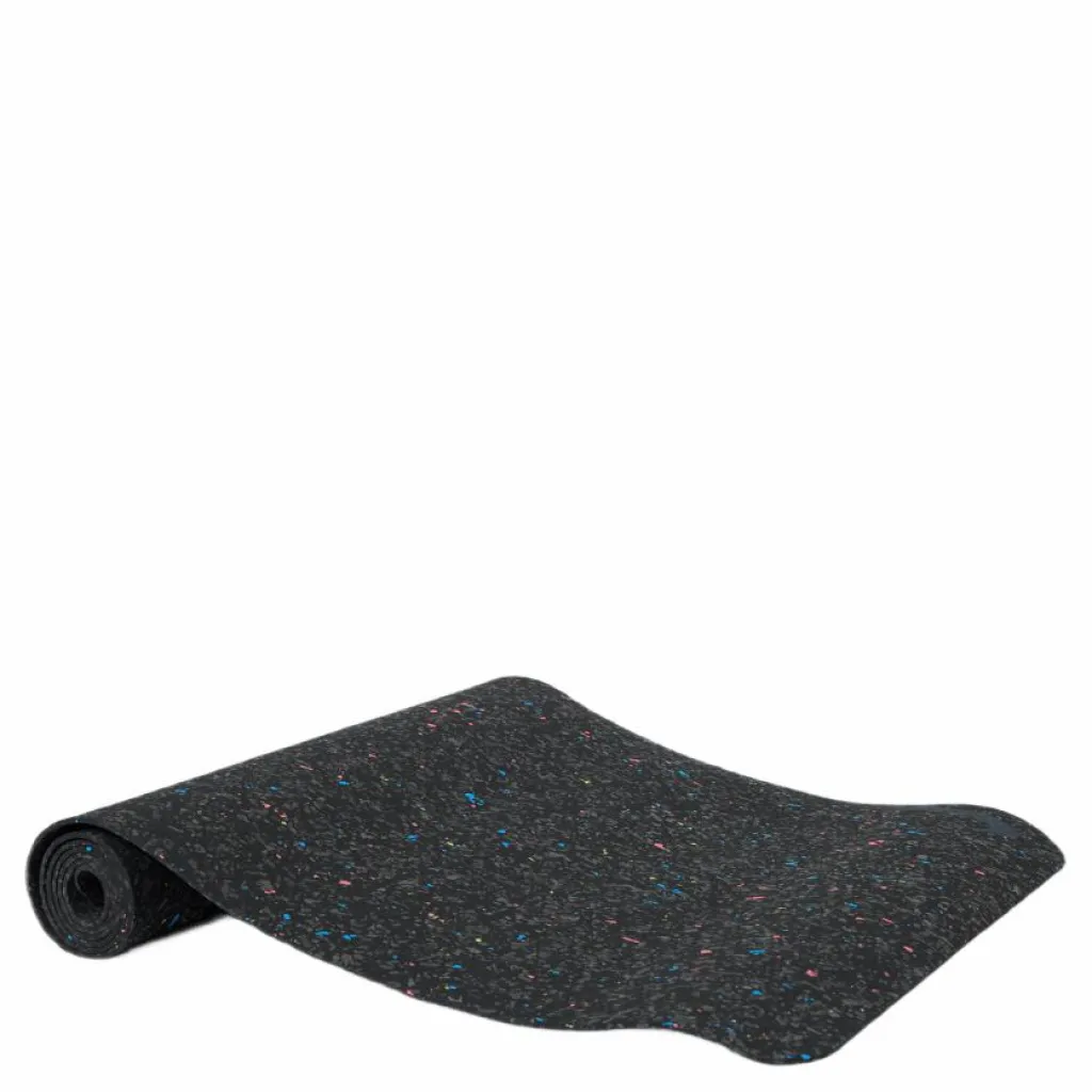 Foundation Yoga Mat 4mm Black*Nike EQ