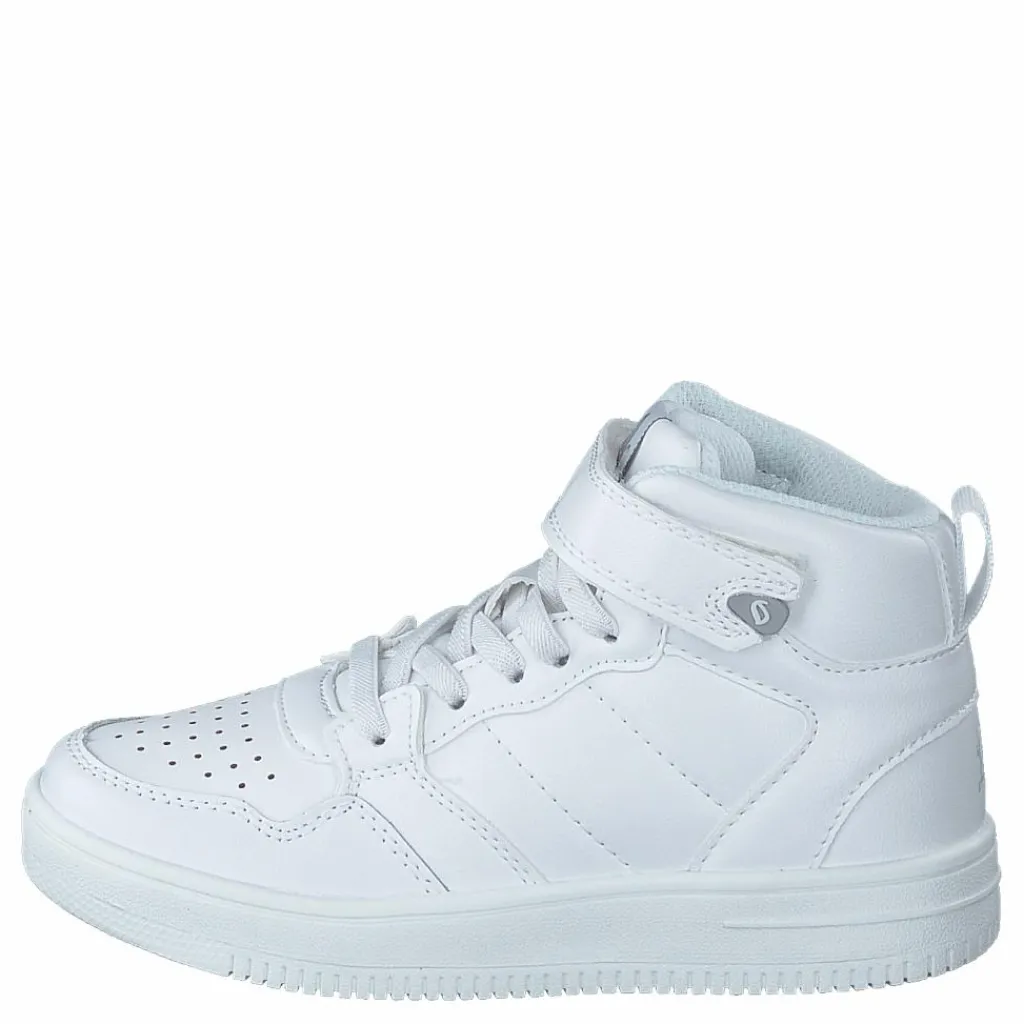 Halli White*Leaf Hot