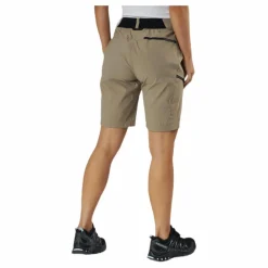 Iconiq Long Shorts*Peak Performance