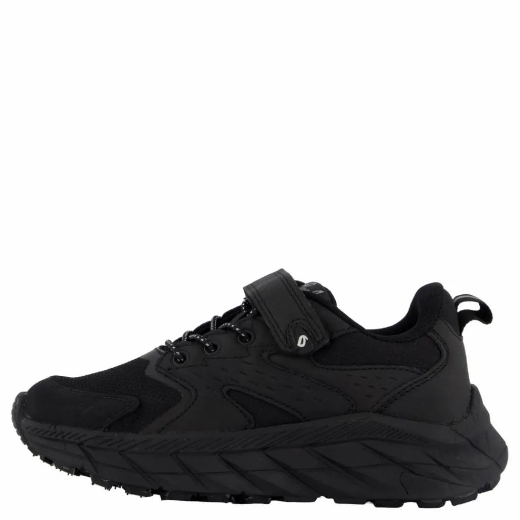 Leaf Lerum Black Svart