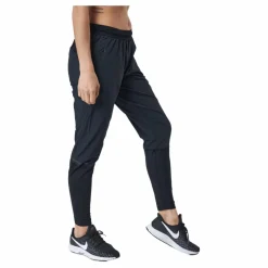 Light Speed Jogger Black/ Black Reflective*2XU Hot