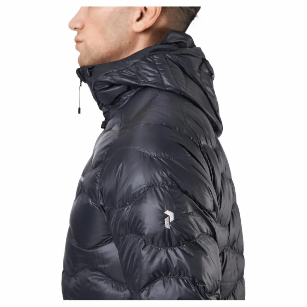 M Helium Down Hood Jacket Black*Peak Performance Clearance