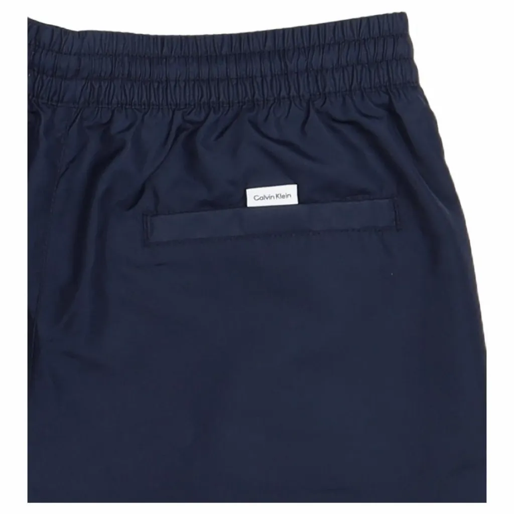 Calvin Klein Medium Drawstring Navy Iris Blå
