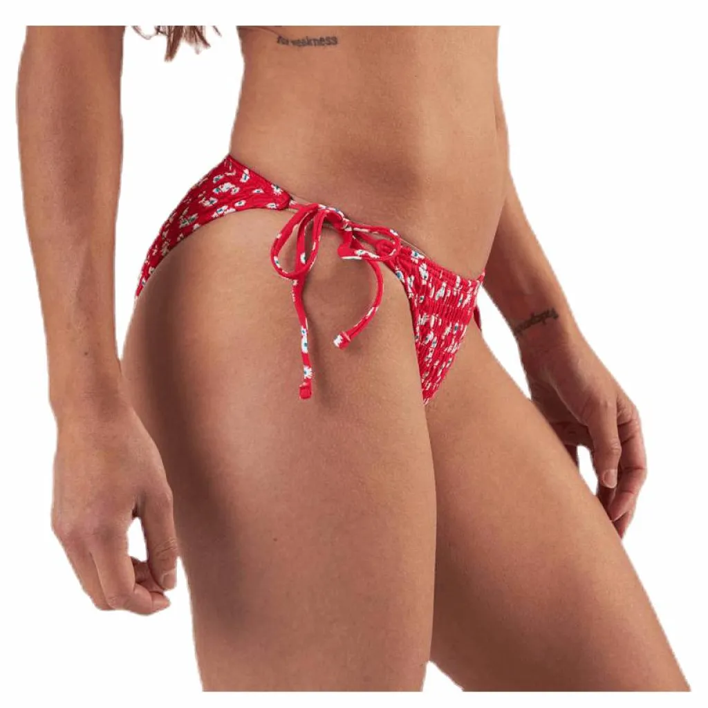 Pieces Nikita Bikini Brief Red Röd Discount
