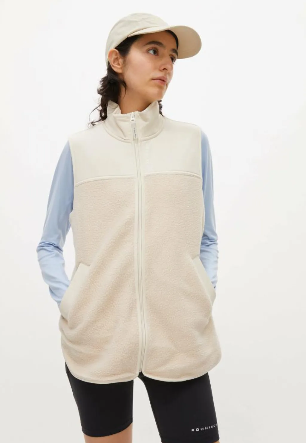 Röhnisch Phoebe Pile Vest Vanilla Ice Vit Online