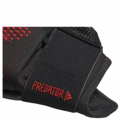 Predator Ultimate Goalkeeper Glove, Black/Red*adidas Best