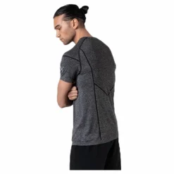 Reactive evoKNIT Tee Black*Puma Best