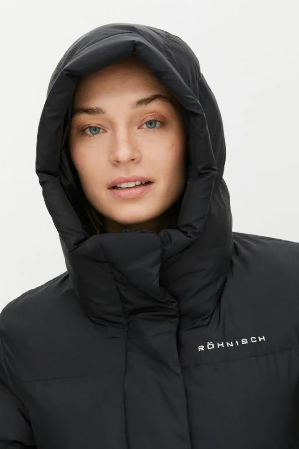 Röhnisch Reign Hood Coat Black Svart Outlet