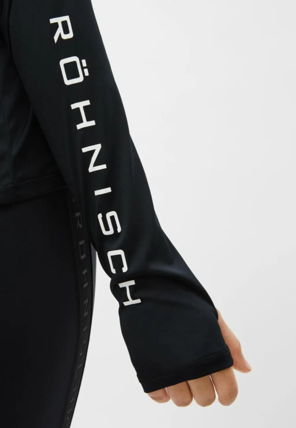 Team Logo Long Sleeve Black*Röhnisch New