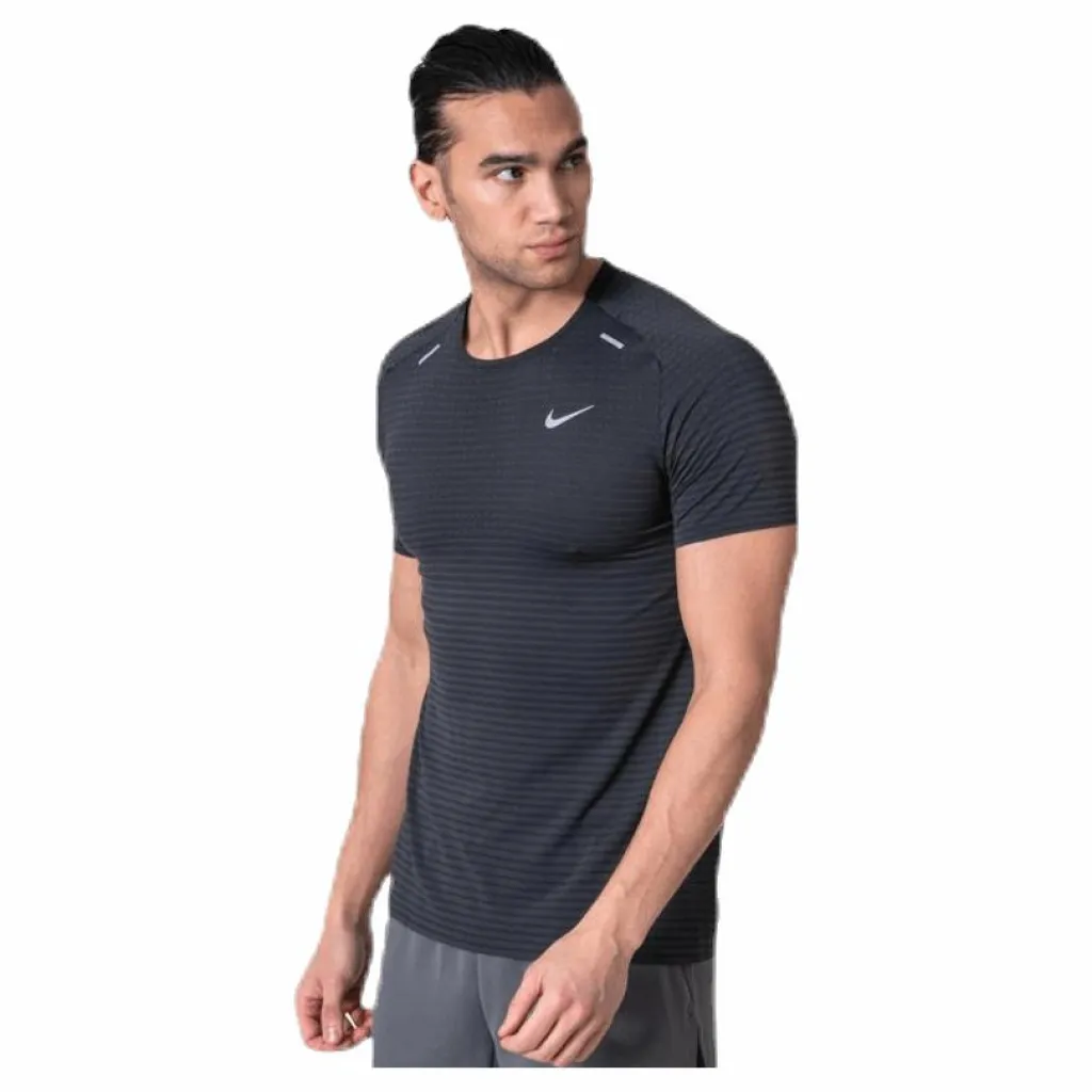 TechKnit Ultra SS Black*Nike Best