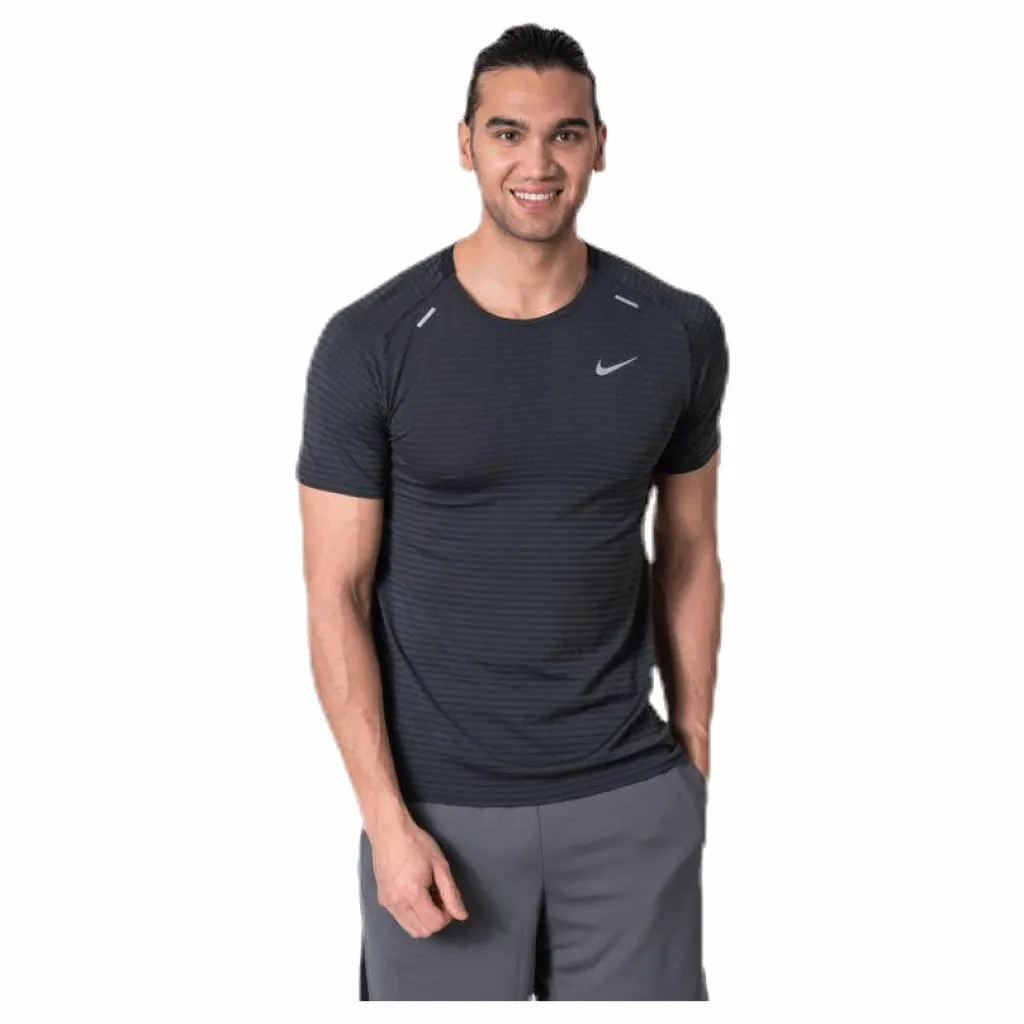 TechKnit Ultra SS Black*Nike Best