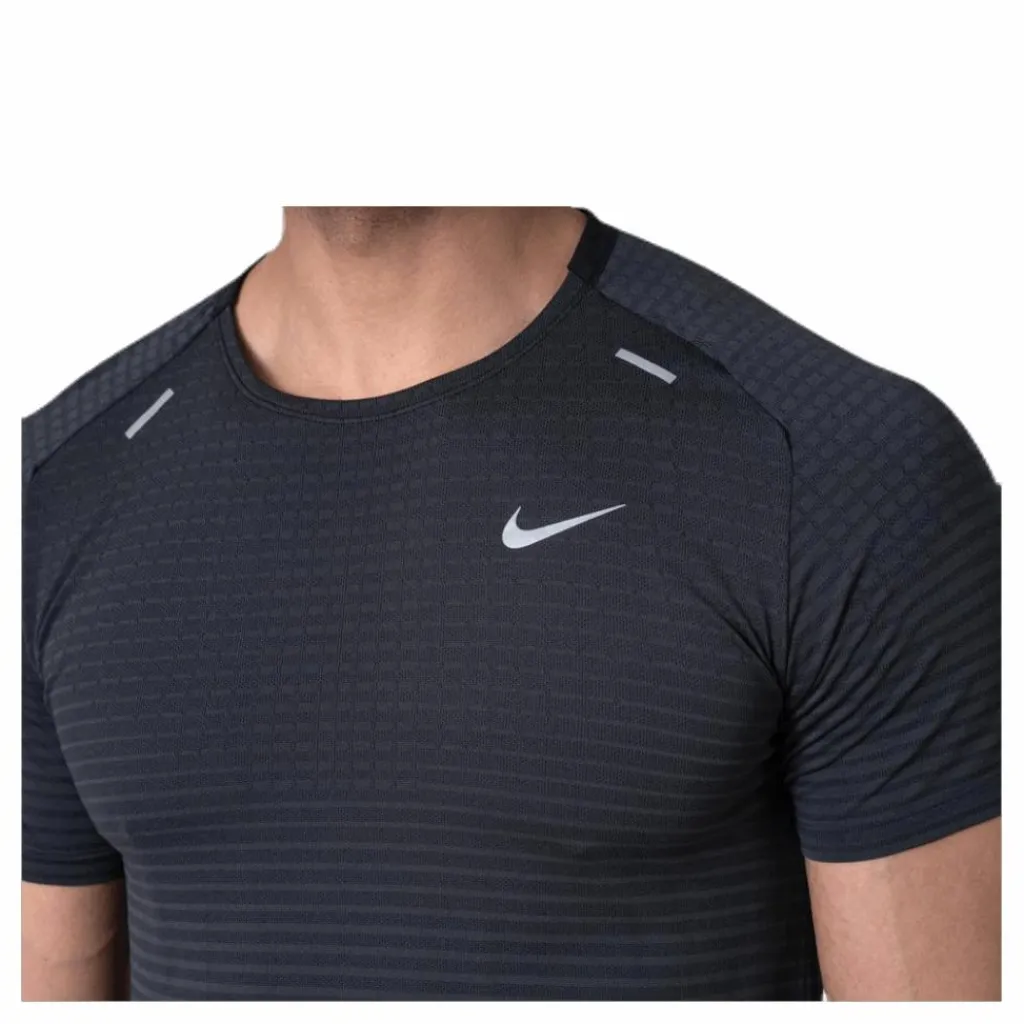 TechKnit Ultra SS Black*Nike Best