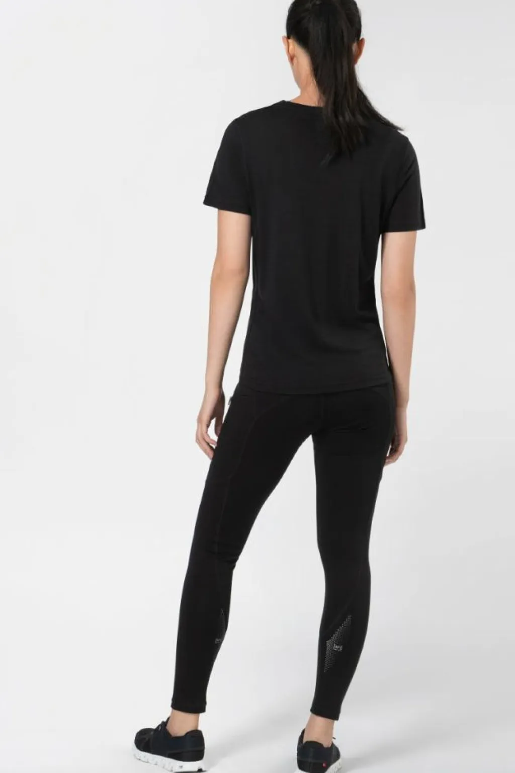 W Windbreaker Tee Black*Super.Natural Best